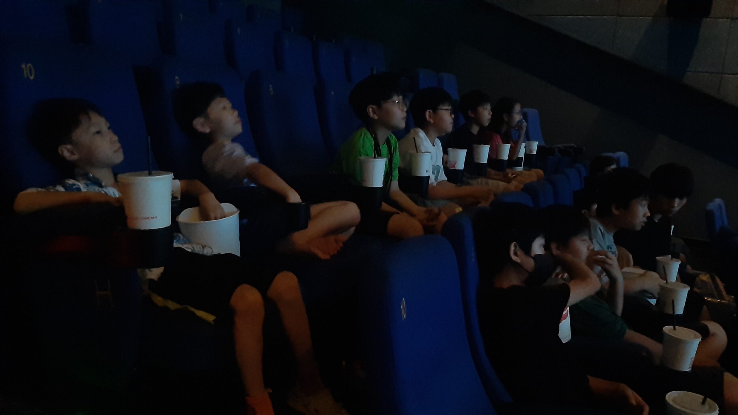 꿈터지역아동센터, ‘배드 가이즈’ 단체 영화관람